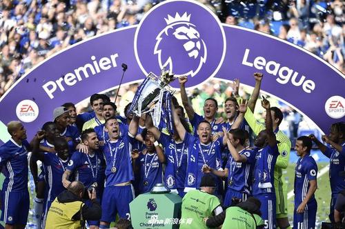 随后以一记 随后以一记