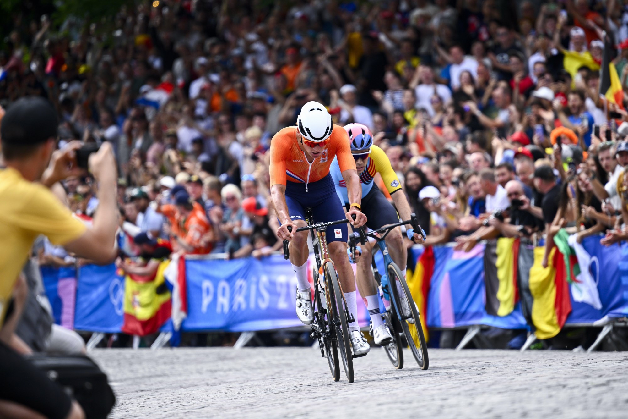 次陷入险境 次陷入险境